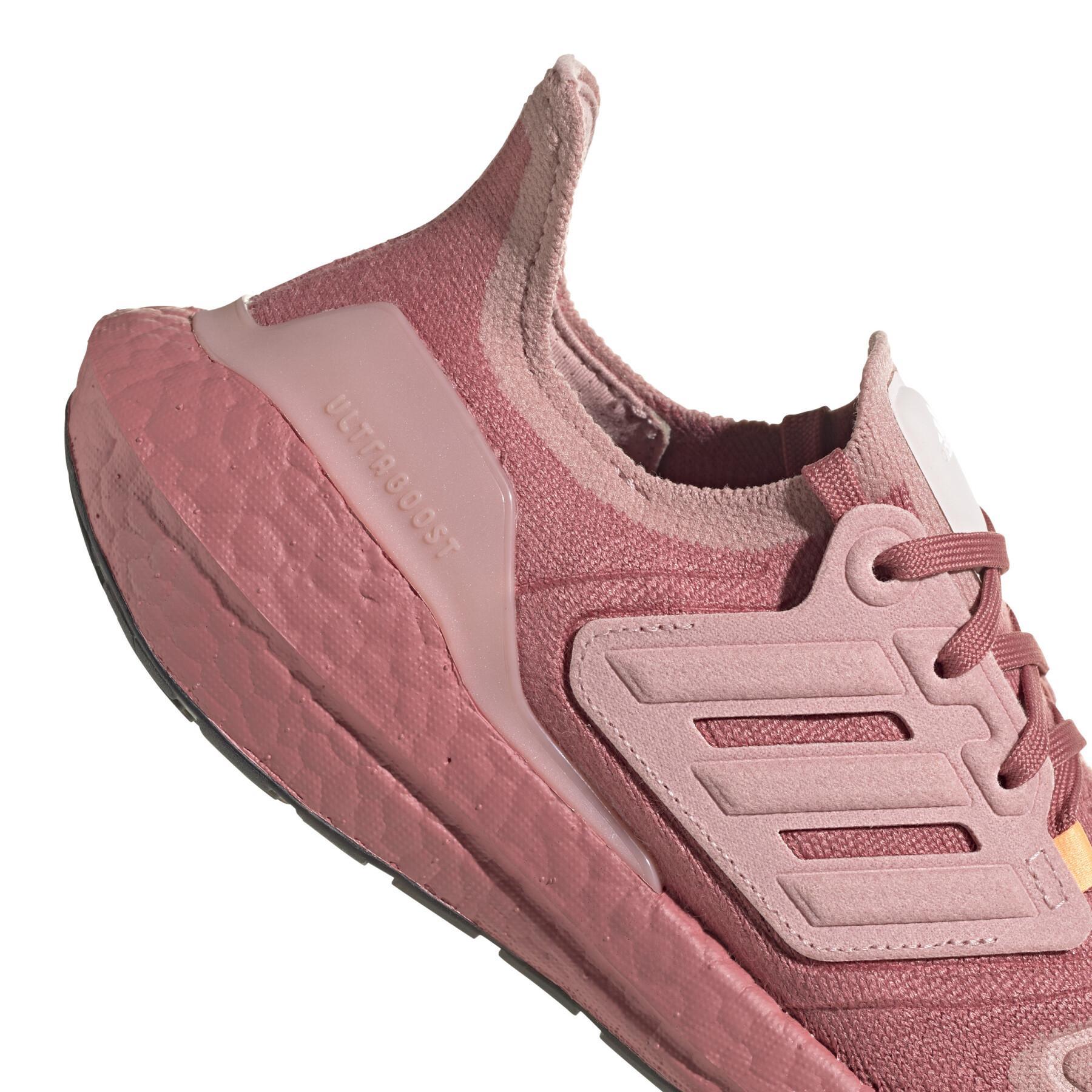 Women's running shoes adidas Ultraboost 22