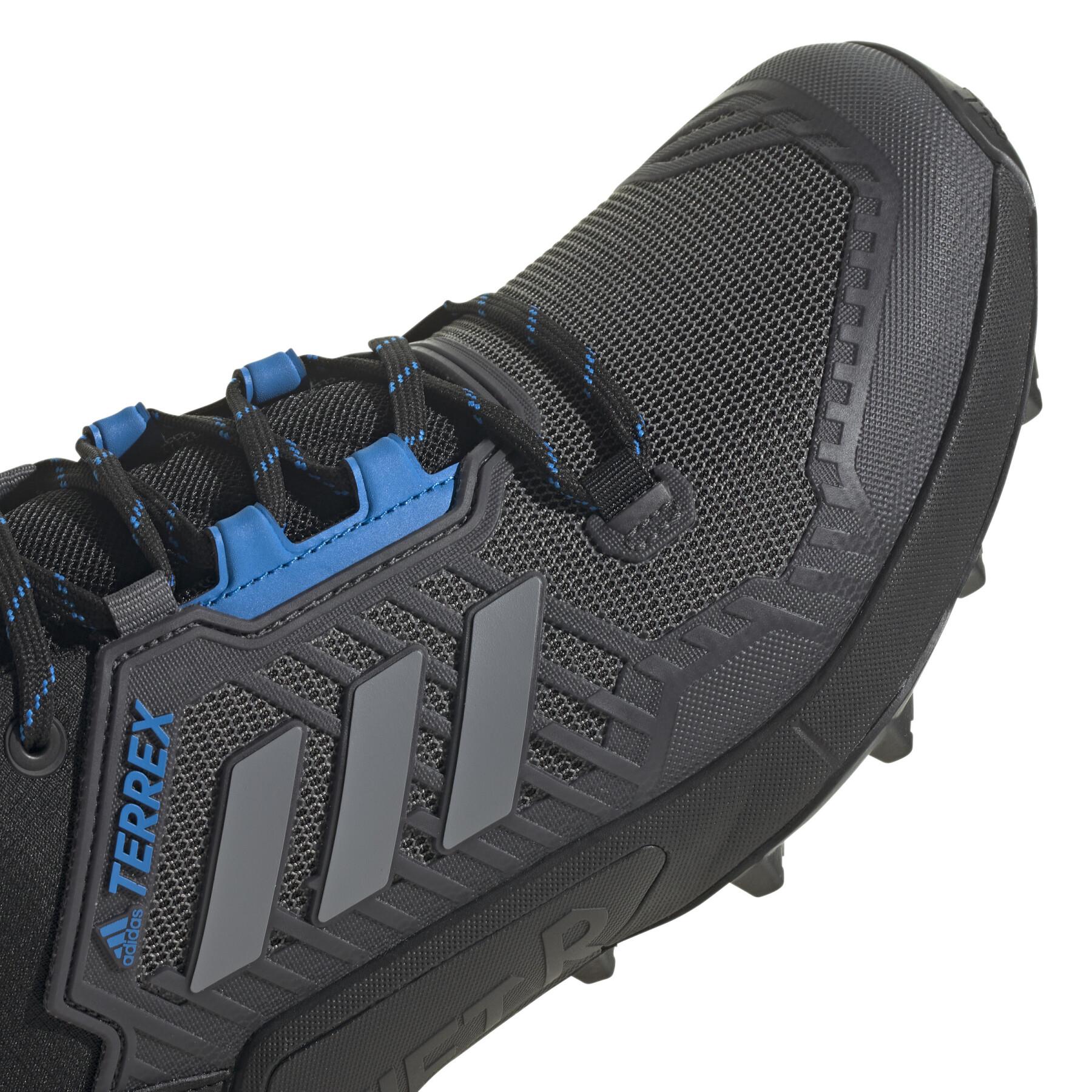 Hiking shoes adidas 140 Terrex Swift R3