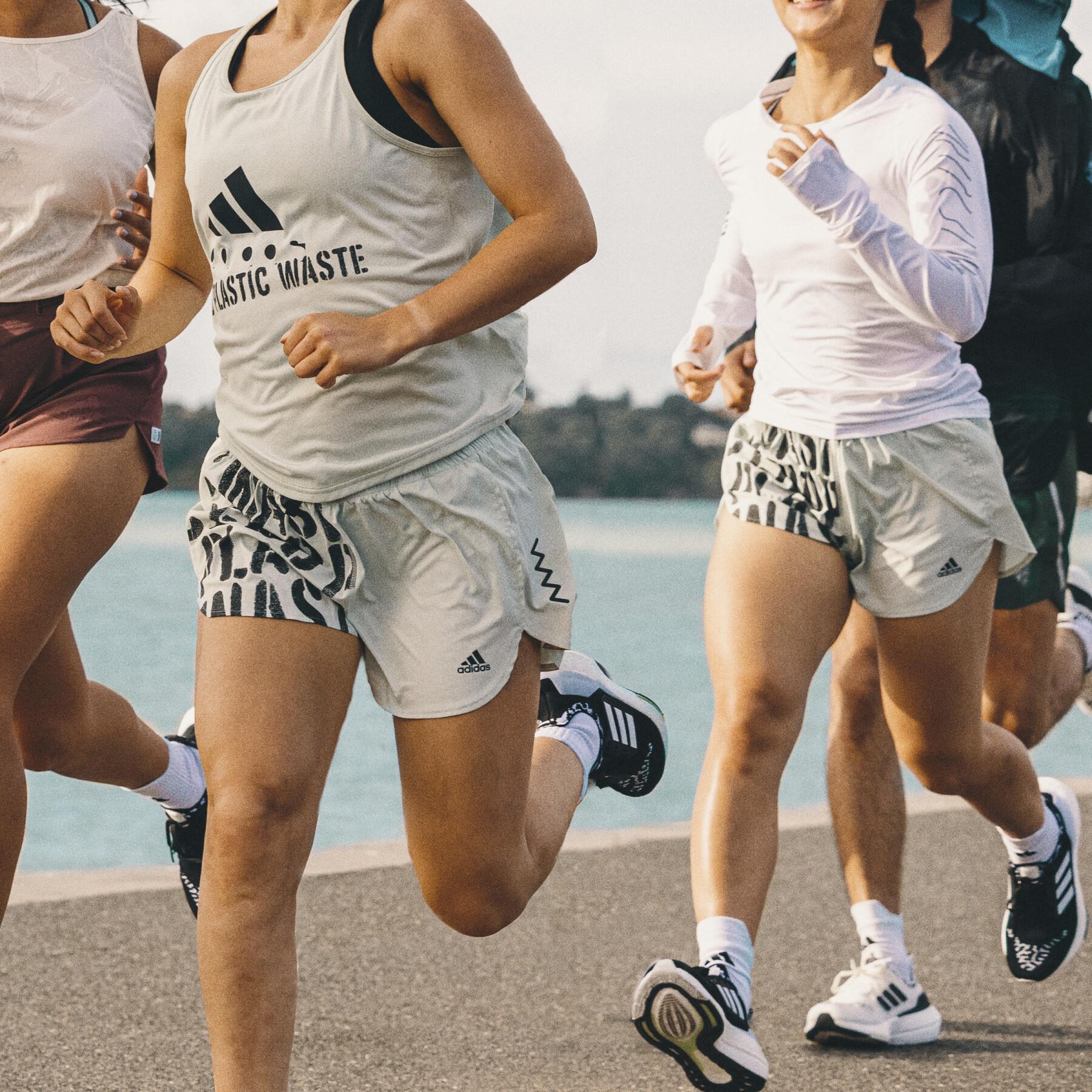 Women's shorts adidas Run Fast