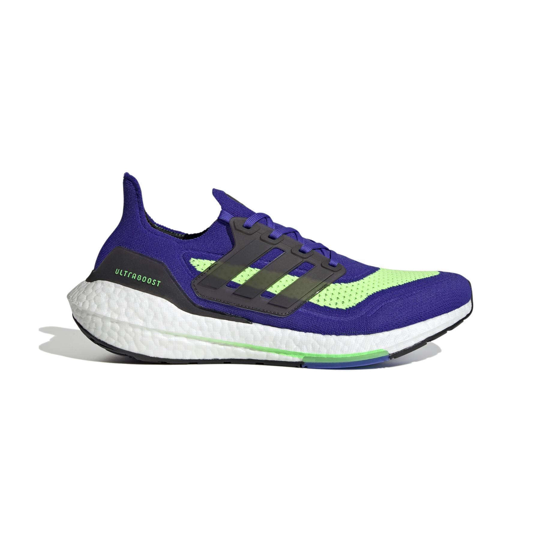 Running shoes adidas Ultraboost 21