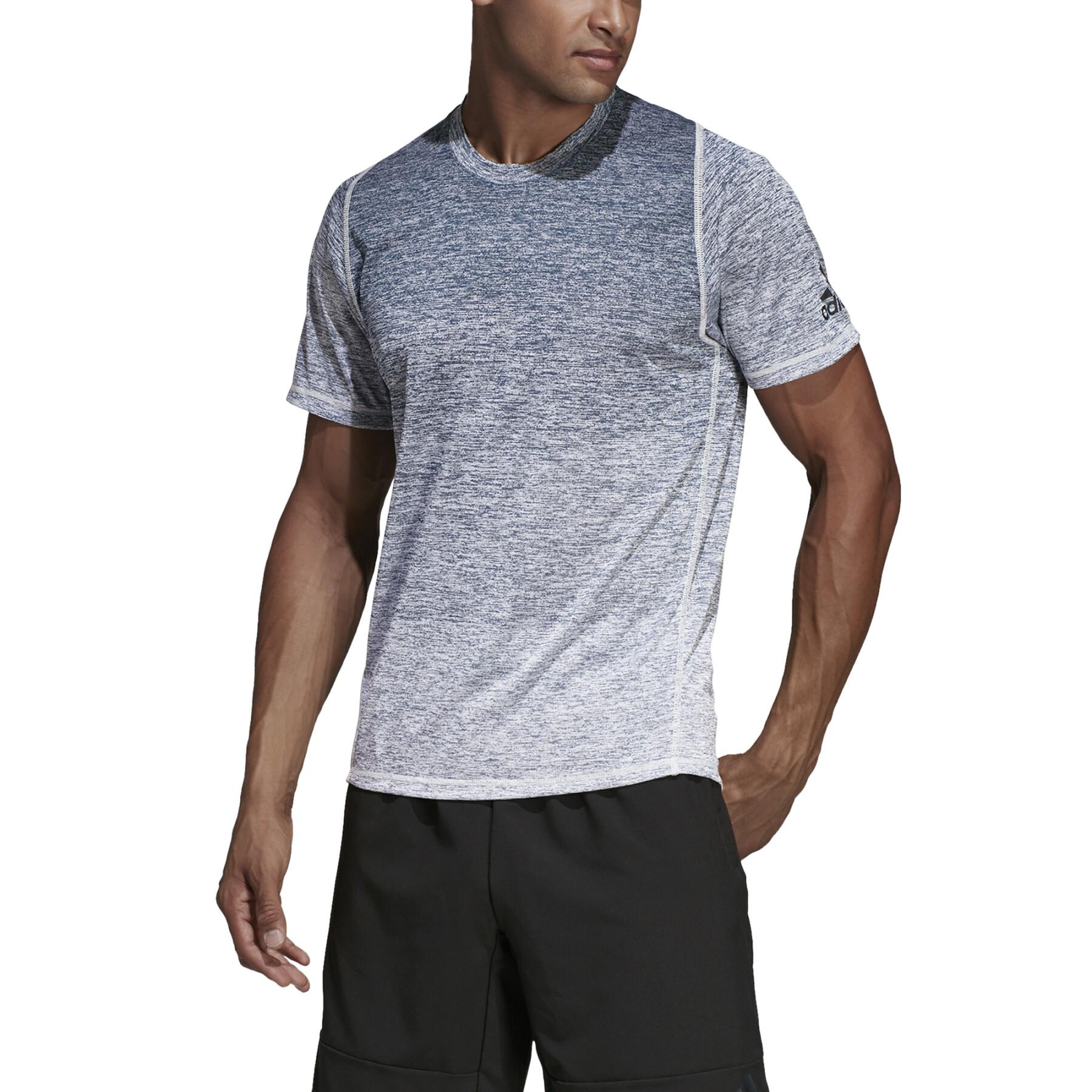 T-shirt adidas FreeLift 360 Gradient Graphic - T-shirts - Clothing -