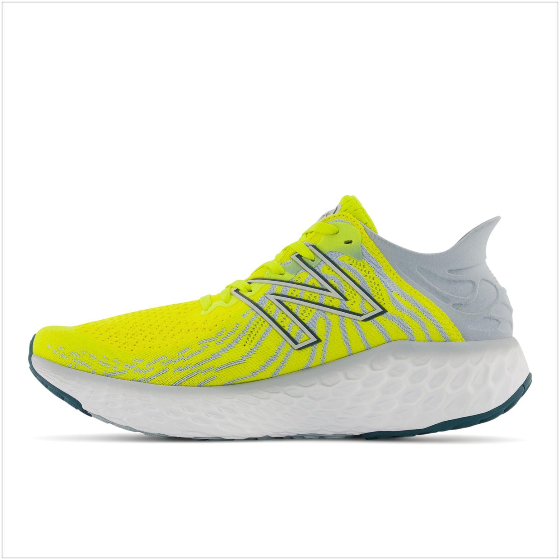 Running shoes New Balance fresh foam 10801 v11