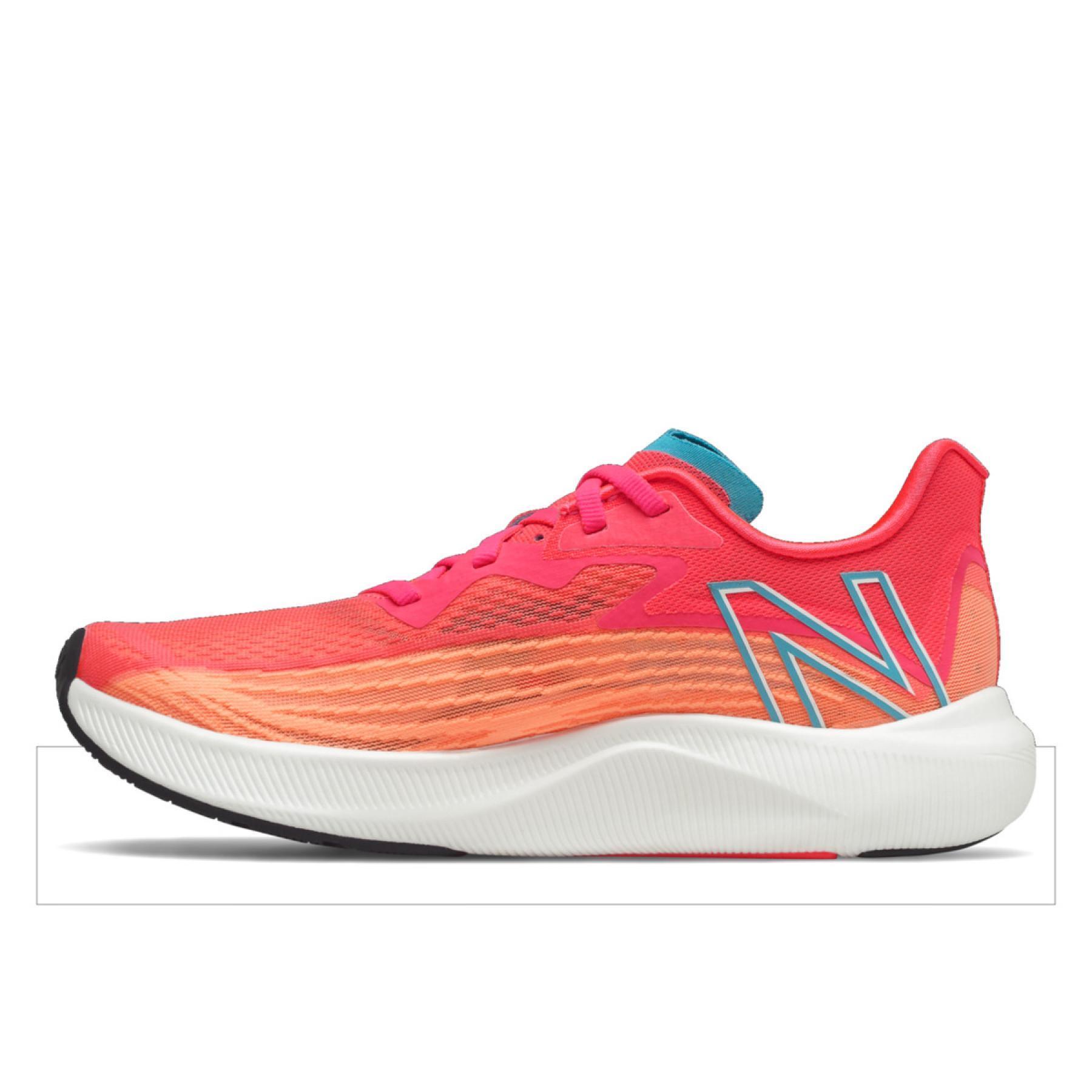 Women's shoes New Balance fuelcell rebel v2
