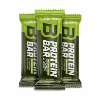 Pack of 16 cartons of protein bar snacks Biotech USA - Pistache