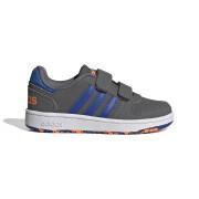 Scratch shoes kid adidas Hoops 2.0