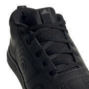 Shoes adidas Sleuth Dlx Mid