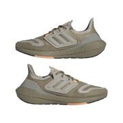 Running shoes adidas Ultraboost 22
