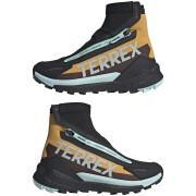 Women's hiking shoes adidas Terrex Free Hiker C.Rdy